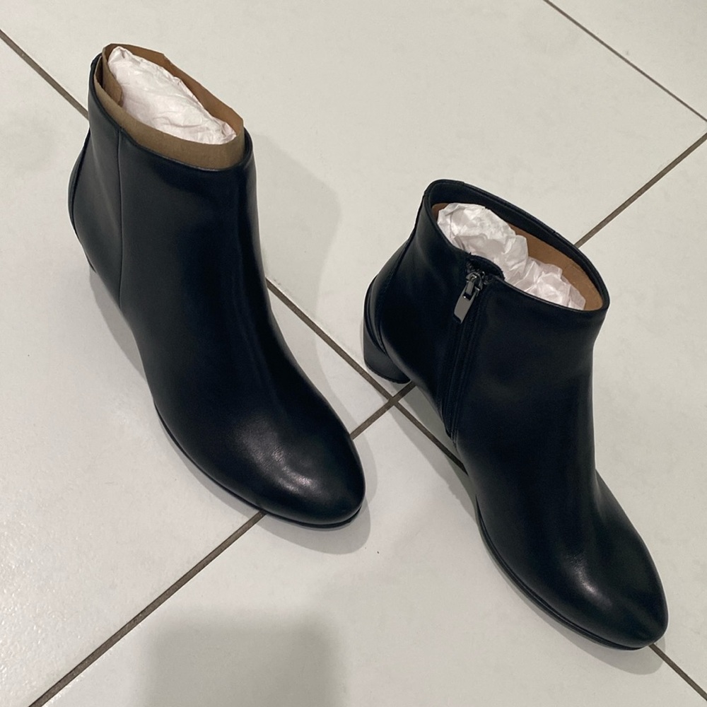 Women’s New ECCO Ankle Booties - Picture 2 of 7